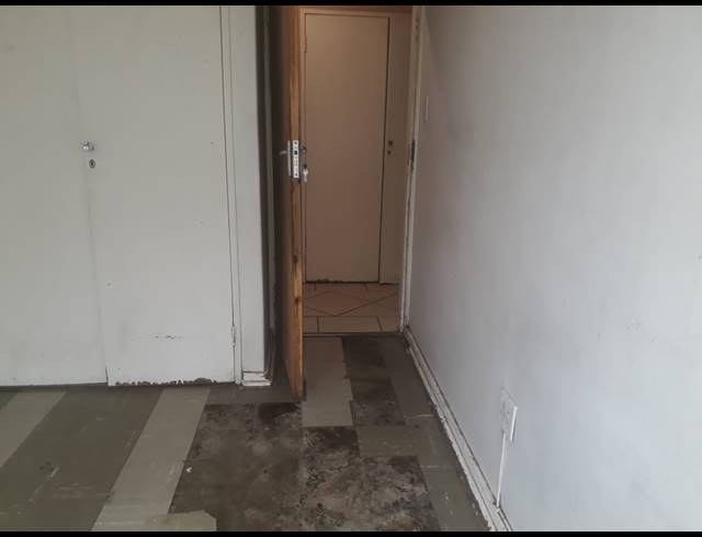 3 BEDROOM APARTMENT FOR SALE IN RUSTENBURG CENTRAL